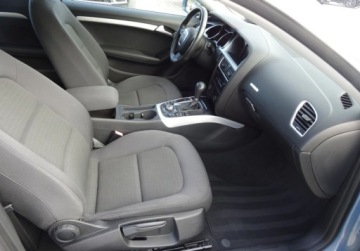 Audi A5 8T Coupe 1.8 TFSI 160KM 2010 Audi A5 Coupe 1.8TFSI 160KM Automat Xenon Navi Bezwypadkowy Zarejestrowany, zdjęcie 12