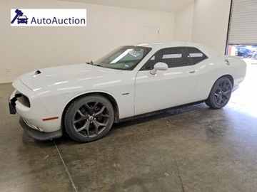 Dodge Challenger III 2019 Dodge Challenger 2019 DODGE CHALLENGER RT 5.7 Benzyna 375KM