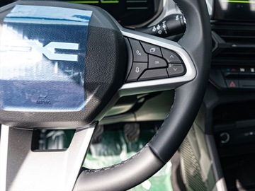 Dacia Bigster 1.2 TCe 140KM 2025 Od ręki - Bigster Essential LPG 1.2 TCe mHEV 140KM, zdjęcie 7