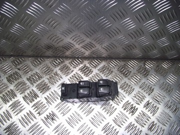 PANEL SZYB KIEROWCY HYUNDAI I20 08R 5D