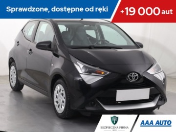 Toyota Aygo II Hatchback 3d Facelifting 1.0 VVT-i 72KM 2021 Toyota Aygo 1.0 VVT-i, Salon Polska