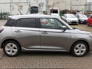 Suzuki Swift VI Hatchback Facelifting 1.2 DualJet SHVS 83KM 2025 SUZUKI Swift Premium Plus 1.2 Dualjet SHVS Hatchback 83KM 2025, zdjęcie 2