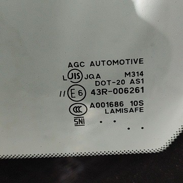 TOYOTA GT 86 2014 SKLO (OKNO) PŘEDNÍ / ČELNÍ