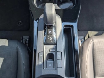 Toyota Prius V (XW60) 2.0  Hybrid Dynamic Force Plug-in 223KM 2026 Od ręki - Executive 2.0 Plug-in Hybrid 223KM | Podgrzewane fotele!, zdjęcie 11