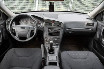 Volvo V70 II 2.4 140KM 2001 Volvo V70 2.4i 140KM ! Super Stan ! Opłacony !, zdjęcie 4