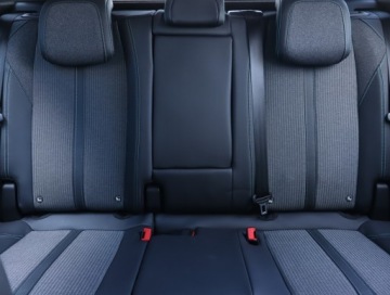 Peugeot 3008 II Crossover Facelifting  1.2 PureTech 130KM 2022 Peugeot 3008 1.2 PureTech, Salon Polska, zdjęcie 9