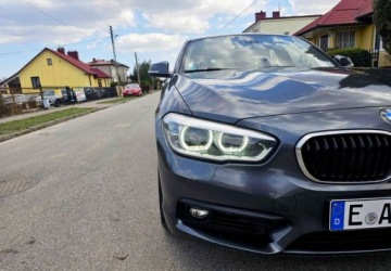 BMW Seria 1 F20-F21 Hatchback 5d Facelifting 2017 118i 136KM 2018 BMW Seria 1 BMW Seria 1 118i Edition Metropolitan 1.5 Benzyna 136KM, zdjęcie 1