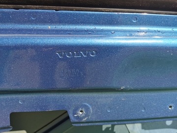 DVEŘE LEVÉ PŘEDNÍ VOLVO XC90 ORIG.