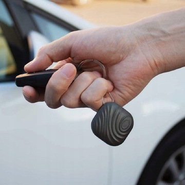Поиск ключей в бумажнике с Bluetooth-трекером для собак
