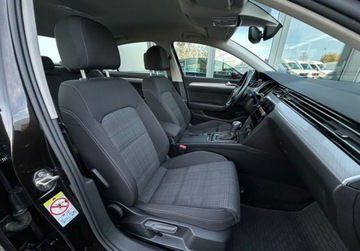 Volkswagen Passat B8 Limousine Facelifting 1.5 TSI EVO 150KM 2020 Volkswagen Passat Business Pakiety, GPS, ergoComfort, ACC, KEYLESS, Bezwy, zdjęcie 17