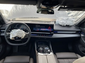 BMW Seria 5 G90-91 Touring 2.0 520d 197KM 2024 BMW 520 XDrive Automat Skóra Kamera Podgrzewanie, zdjęcie 6