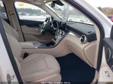 Mercedes GLC C253 2021 Mercedes-Benz GLC 2021r., 300, od ubezpieczalni 2.0 Benzyna 255KM, zdjęcie 8