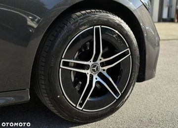 Mercedes Klasa E W214 2025 Mercedes-Benz Klasa E Mercedes-Benz Klasa E 220 d 4-Matic AMG 2.0 Diesel, zdjęcie 9