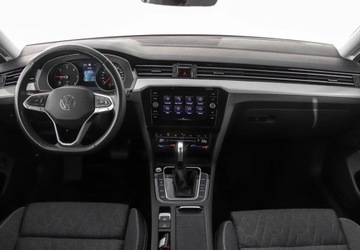 Volkswagen Passat B8 Variant Facelifting 2.0 TDI SCR 200KM 2023 Volkswagen Passat 2.0TDI 200KM Business DSG, Nawigacja Satelitarna, Podgrz, zdjęcie 13