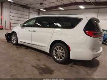 Chrysler Pacifica II 2021 Chrysler Pacifica Touring L 3.6 Benzyna 287KM, zdjęcie 2