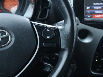 Toyota Aygo II Hatchback 5d 1.0 VVT-i 69KM 2016 Toyota Aygo 1.0 VVT-i, Salon Polska, Klima, zdjęcie 16