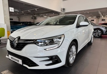 Renault Megane IV GrandCoupe Facelifting 1.3 TCe 140KM 2025 Renault Megane GrandCoupe kolor Bialy 2025 OD REKI 1.3 Benzyna, zdjęcie 3