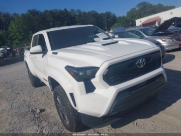 Toyota Tacoma II 2024 Toyota Tacoma 2024 TOYOTA TACOMA HYBRID TRD SPORT 2.4 Hybryda 278KM, zdjęcie 3
