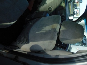 MAZDA TRIBUTE I SEDADLO PRAVÝ SPOLUJEZDCE