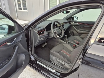 Skoda Scala Hatchback Facelifting 1.0 TSI 115KM 2025 Skoda Scala Monte Carlo 1.0 TSI 115KM automat DSG, zdjęcie 9