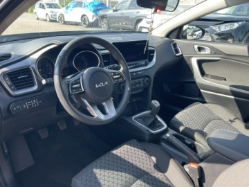 Kia Ceed III Kombi Facelifting 1.5 T-GDI 140KM 2025 Kia Cee'd Podgrzewanie Kamera Czujniki 140KM, zdjęcie 9