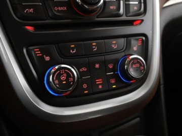 Opel Mokka I SUV 1.4 Turbo ECOTEC 140KM 2016 Opel Mokka Innovation automat navi kamera grzane, zdjęcie 26