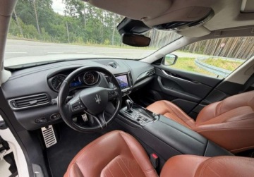 Maserati Levante 3.0 V6 GDI 350KM 2017 Maserati Levante Maserati Levante Q4 3.0 V6 350 KM Faktura VAT 23 Po ser, zdjęcie 16