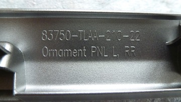HONDA CR-V БОКОВАЯ ДЕКОРАТИВНАЯ НАКЛАДКА 83750-TLAA-210
