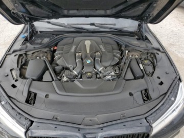 BMW Seria 7 G11-G12 2018 BMW Seria 7 750I 2018 4.4l 4.4 Benzyna 445KM, zdjęcie 6