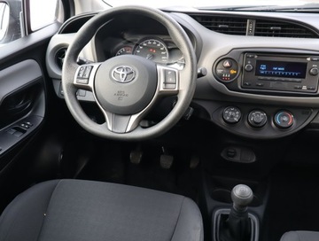 Toyota Yaris III Hatchback 5d Facelifting 2017 1.0 VVT-i 72KM 2020 Toyota Yaris 1.0 VVT-i, Salon Polska, zdjęcie 6
