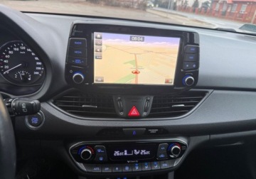 Hyundai i30 II Wagon Facelifting 1.6 CRDi 110KM 2017 Hyundai i30 1.6Crdi 110 PS NAVI Kamera Extra stan 1.6 Diesel 110KM, zdjęcie 8