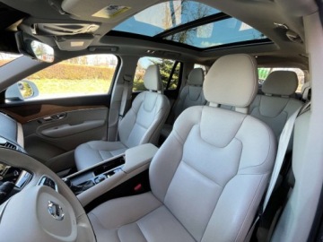 Volvo XC90 II 2021 Volvo XC 90 2.0 benzyna 250 KM automat 4x4 zarej w PL niski przebieg, zdjęcie 28