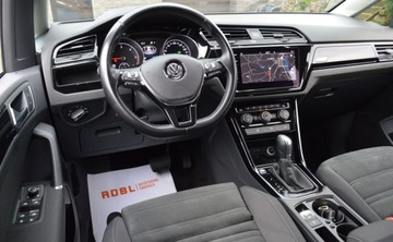 Volkswagen Touran III 2.0 TDI SCR 190KM 2019 Volkswagen Touran 2,0 TDI 190 KM 7 Osobowy FULL LED HIGH-LINE Alcantara Na, zdjęcie 16