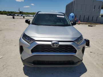 Toyota 2019 Toyota RAV4 le, 2019r., 2.5L 2.5 Benzyna 203KM, zdjęcie 4