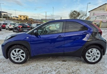 Toyota Aygo X 1.1 VVT-i 72KM 2022 Toyota Aygo X SalonPolska Tylko 4500 Km PelenSerwis JakNowy Benzyna, zdjęcie 6