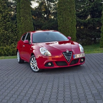 Alfa Romeo Giulietta Nuova II Hatchback 5d Facelifting 1.6 JTDM-2 120KM 2015 Alfa Romeo Giulietta 1.6 120KM JTDM 16V Sport, zdjęcie 5
