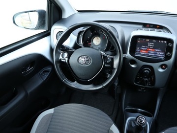 Toyota Aygo II Hatchback 3d Facelifting 1.0 VVT-i 72KM 2018 Toyota Aygo 1.0 VVT-i, Salon Polska, Klima, zdjęcie 6