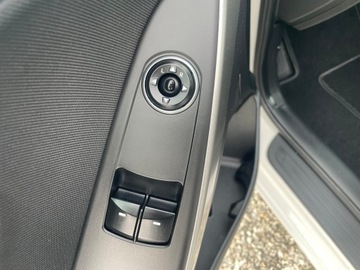 Hyundai i30 II Hatchback 3d 1.4 100KM 2013 Hyundai i30 2013r 1.4 Benzyna 99KM Bogata wersja, zdjęcie 15