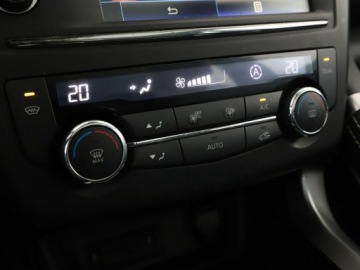 Renault Kadjar Crossover 1.6 TCe Energy 163KM 2018 Renault Kadjar Energy Bose Edition 163KM, zdjęcie 28