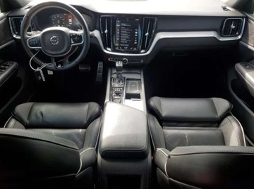 Volvo S60 III Sedan 2.0 T6 310KM 2019 Volvo S60 2.0 T6 316 KM, 4x4, wersja R-DESIGN, piekna kolorystyka 2.0, zdjęcie 6