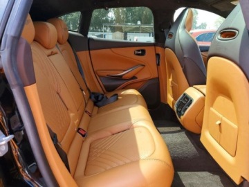 Aston Martin DBX 2021 Aston Martin DBX 2021. 4.0 Benzyna 542KM, zdjęcie 10