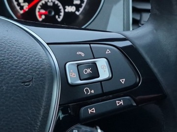 Volkswagen Golf Sportsvan Sportsvan Facelifting 1.0 TSI 110KM 2018 Volkswagen Golf Sportsvan Kamera Zadbany Maly przebieg Benzyna 110KM, zdjęcie 17