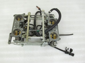 Przepustnice + wtryski kpl Honda VFR 800 F 15r