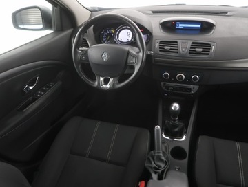 Renault Megane III Grandtour Facelifting 2013 1.2 Energy TCe 115KM 2016 Renault Megane 1.2 TCe, Salon Polska, Klima, zdjęcie 6