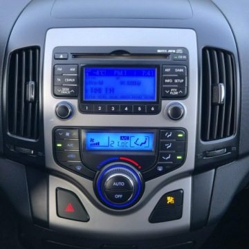 Hyundai i30 I Hatchback 1.4 109KM 2010 Hyundai i30 1.4 Blue Classic, zdjęcie 31