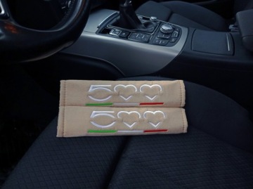 FIAT 500 ЧЕХОЛЫ НА РЕМНИ БЕЗОПАСНОСТИ АЛЬКАНТАРА БЕЖЕВЫЙ БЕЖЕВЫЙ 2 ШТ. С ВЫШИВКОЙ