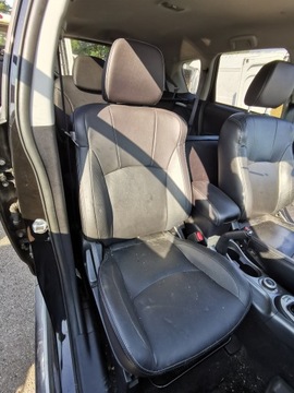 PEUGEOT 4007 SEDADLO PRAVÝ PŘEDNÍ KOŽENÝ