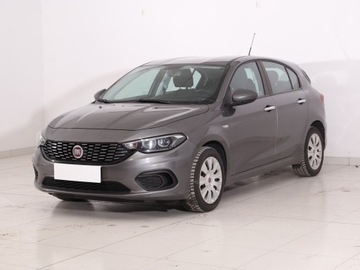 Fiat Tipo II Hatchback 1.4 95KM 2017 Fiat Tipo 1.4 16V, Salon Polska, Klima, Parktronic, zdjęcie 1