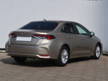 Toyota Corolla XII Sedan 1.5 VVT-i 125KM 2022 Toyota Corolla 1.5 VVT-i, Salon Polska, zdjęcie 4