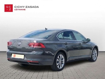 Volkswagen Passat B8 Limousine Facelifting 2.0 TDI SCR 150KM 2021 Volkswagen Passat VatMarza Virtual Cockpit hak ACC od Dealera 2.0, zdjęcie 4